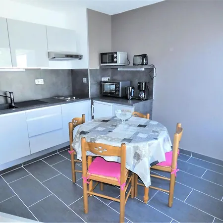 Le Chateau Durieux 2 - Proche Commerces ! Mae-7214 *